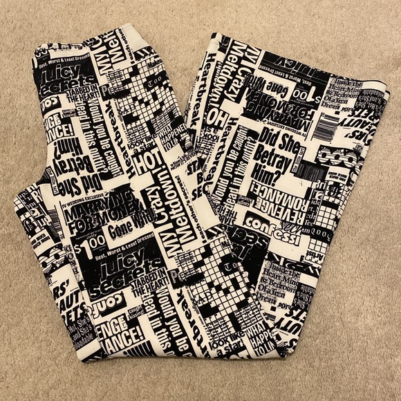 Urban Outfitters Newsprint Flares - Picture 5 of 6